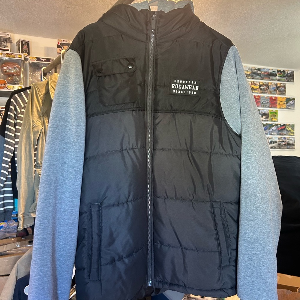 Rocawear Black and Gray Puffer Jacket